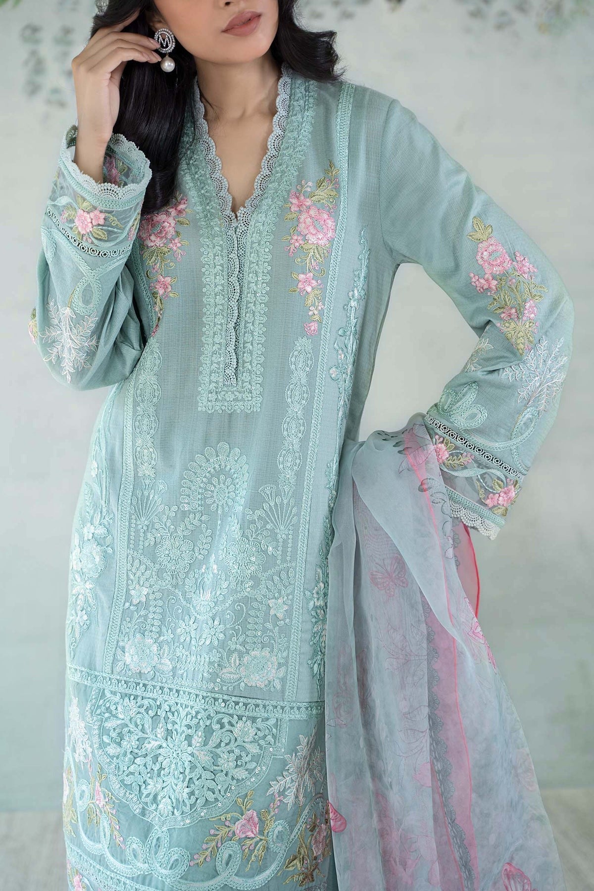 Maria. B Luxury Pret - LAWN SUIT | DW-EA24-16