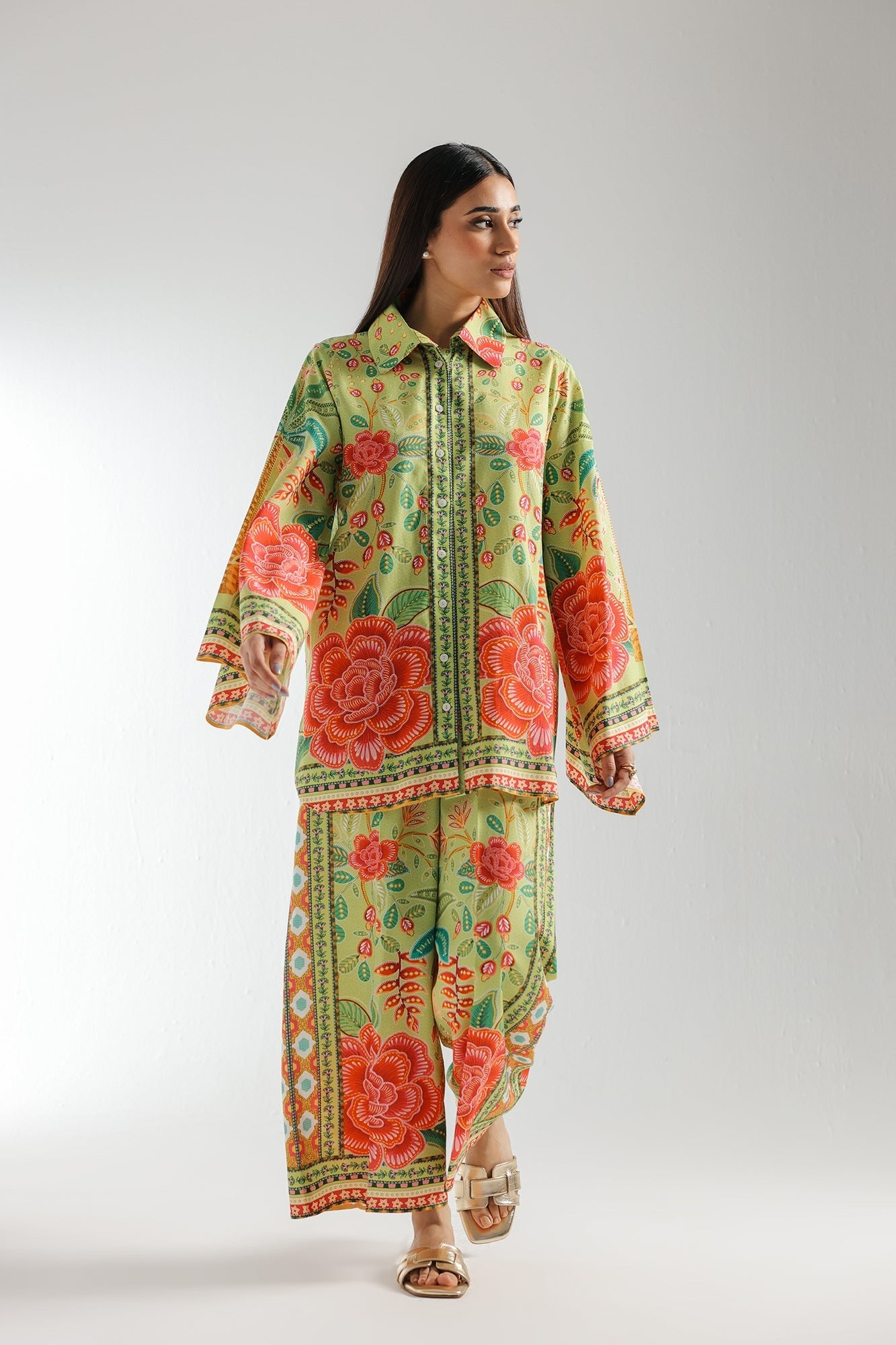 PRINTED SUIT
