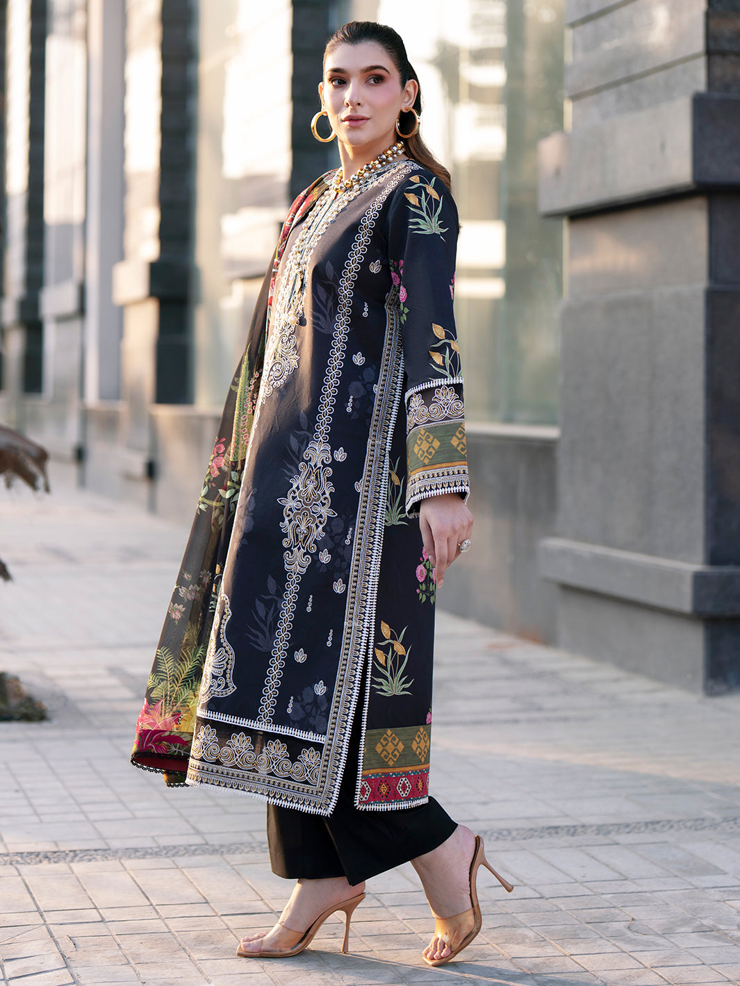 Broadway Luxury 3 PC Lawn
