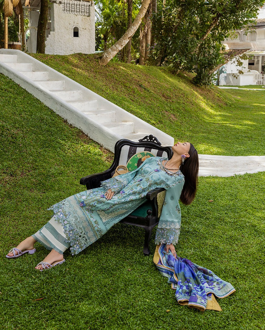 MON TRESOR LUXE LAWN