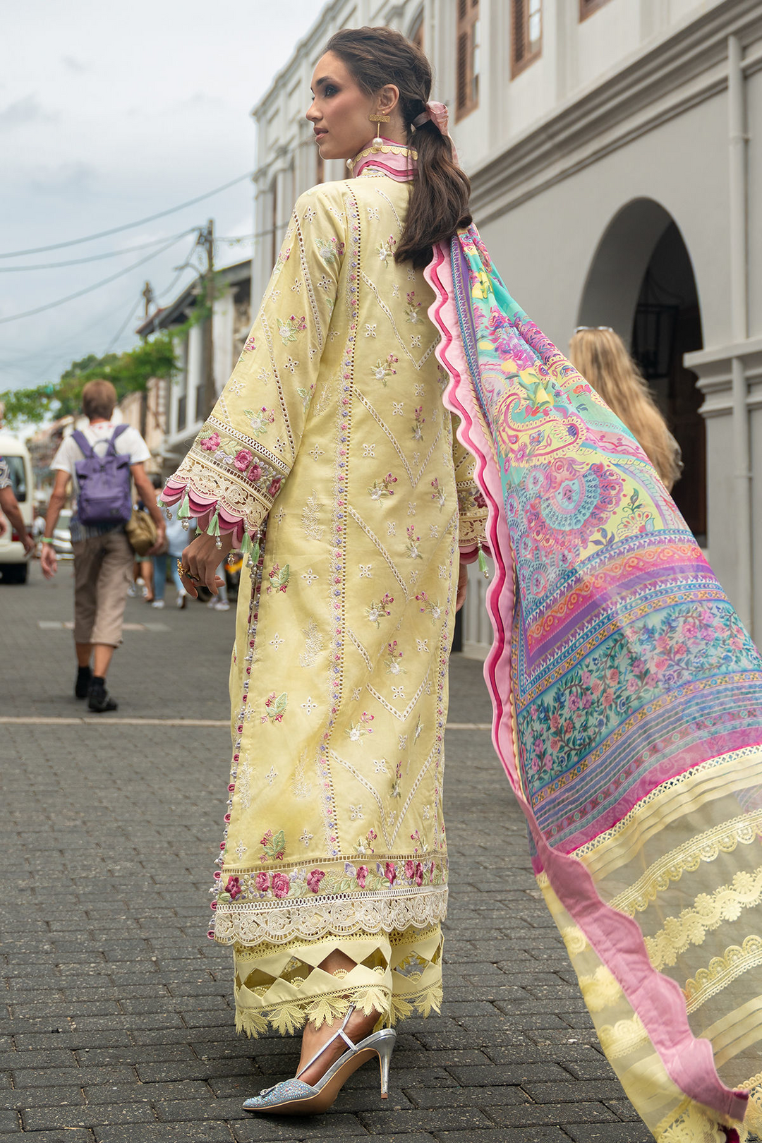 Neroli Luxury Lawn