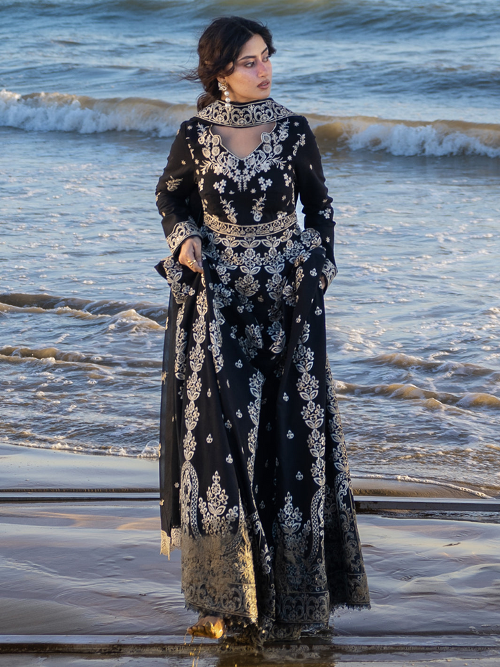 Sirene Luxury Lawn &