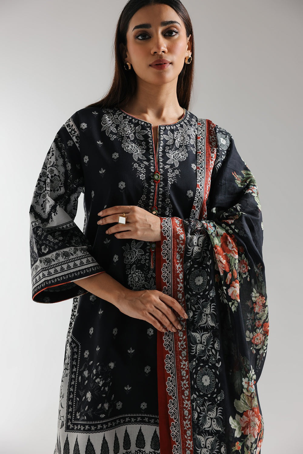 PRINTED SUIT