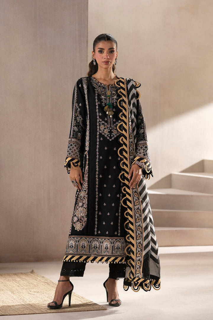 EMBROIDERED SUIT