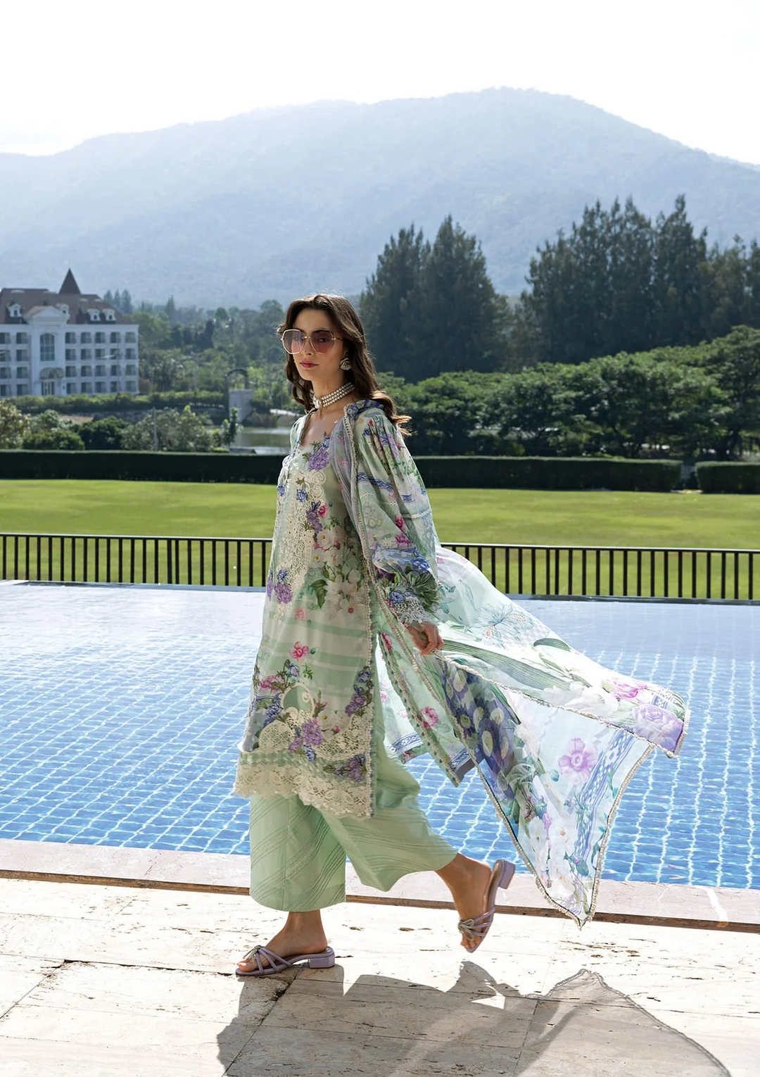 SIGNATURE - EMBROIDERED PRINTS COLLECTION