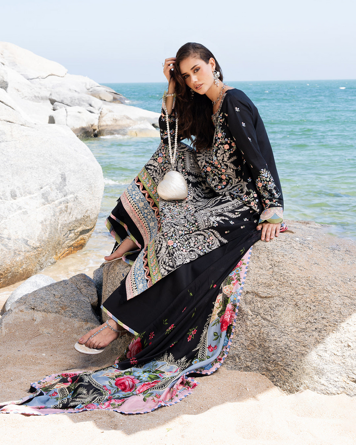 3Pc Lawn Embroidered Suit