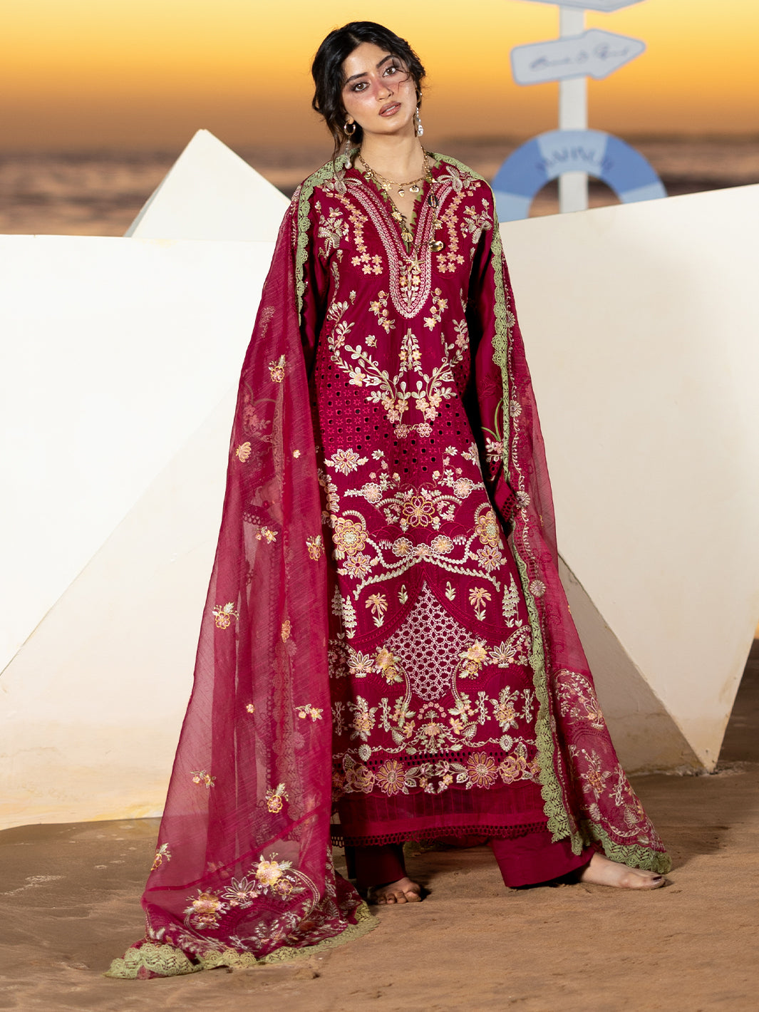 Sirene Luxury Lawn &