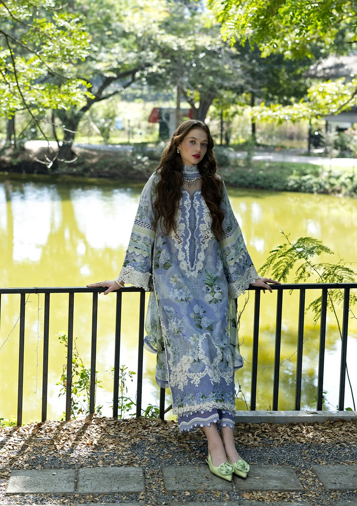SIGNATURE - EMBROIDERED PRINTS COLLECTION