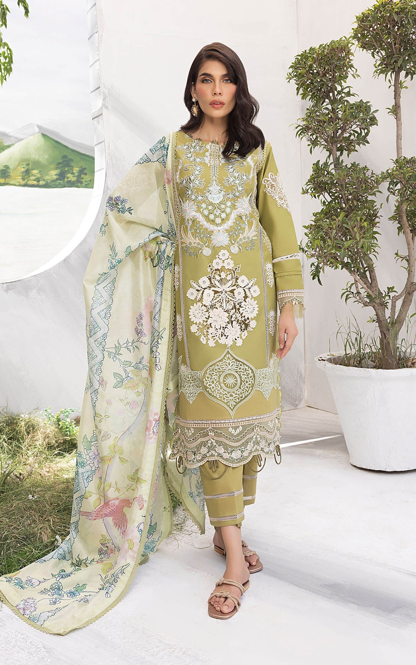 Asifa & Nabeel Aleyna Embroidered Lawn ALV-15