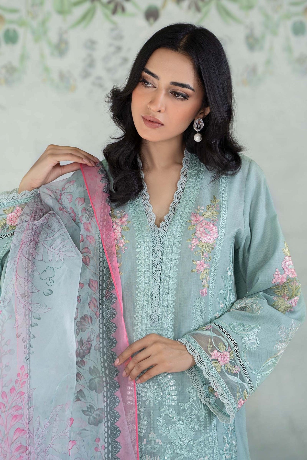 Maria. B Luxury Pret - LAWN SUIT | DW-EA24-16