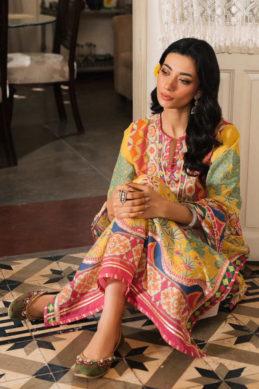 EMBROIDERED SUIT