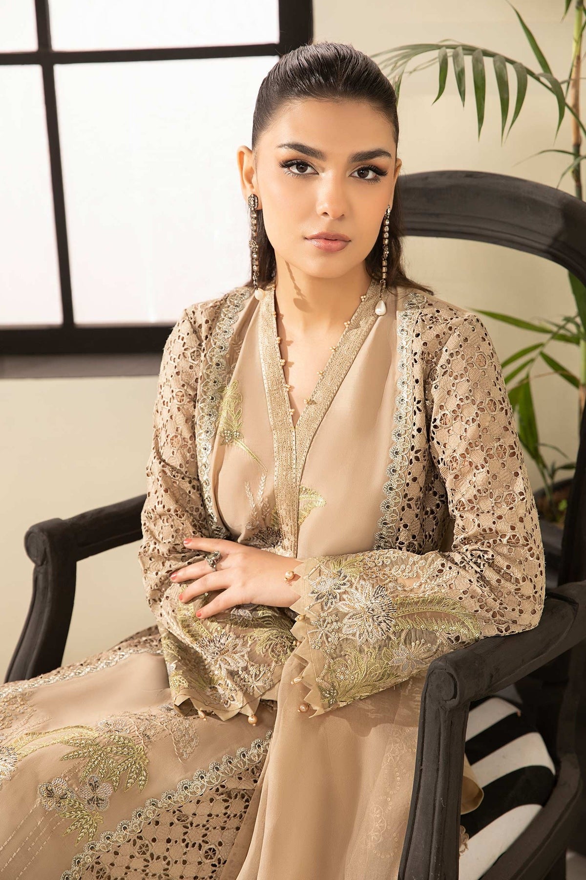 MARIA.B LUXURY PRET  Embroidered Lawn Suit