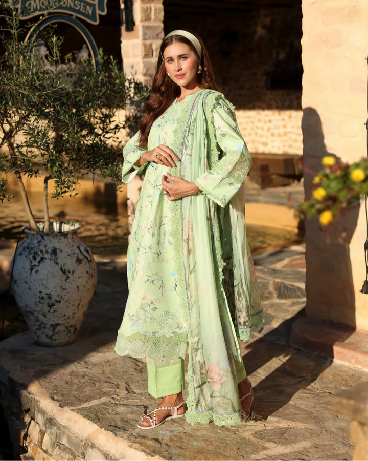 Ayleen Summer Lawn