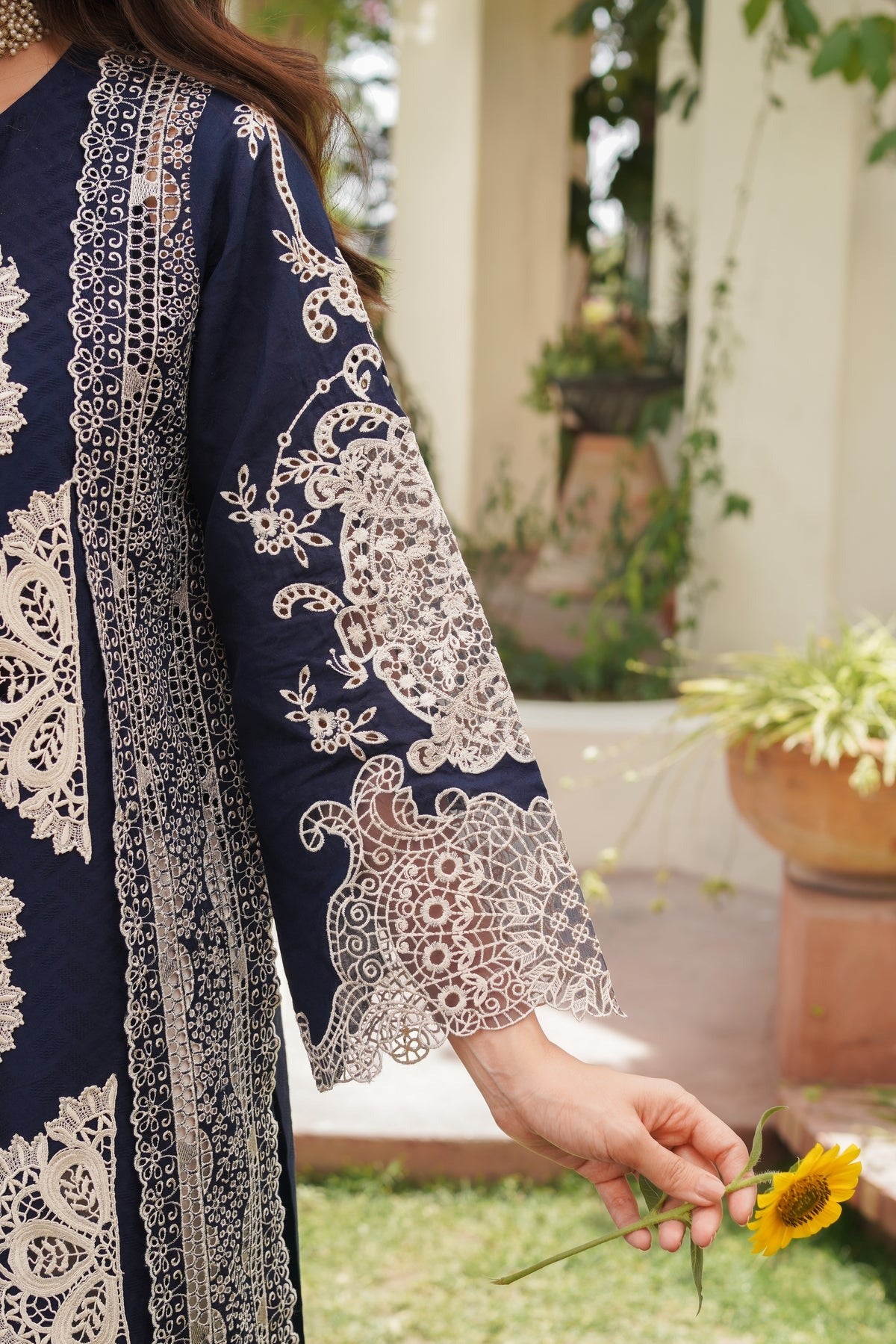 Manara  Luxury Lawn - Sapphire