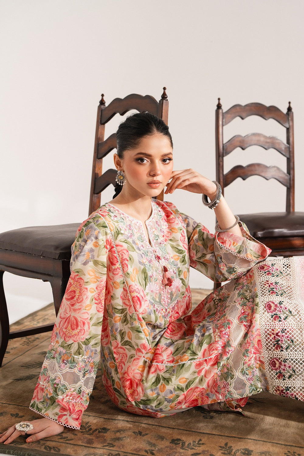 EMBROIDERED SHIRT