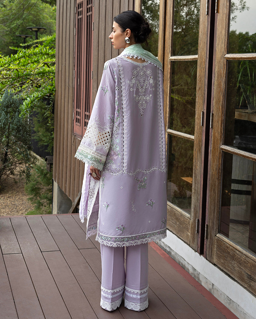 MON TRESOR LUXE LAWN