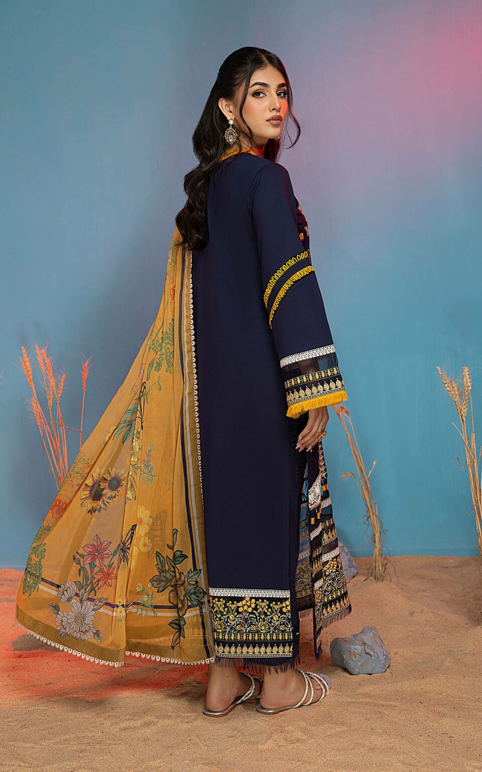 Asifa & Nabeel Aleyna Embroidered Lawn ALV-11