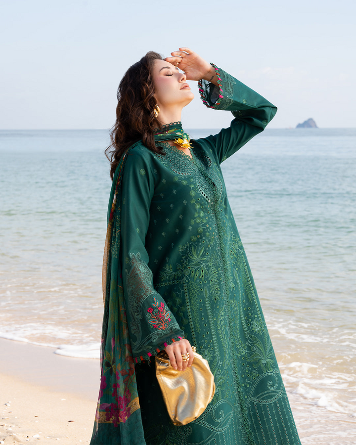 3Pc Lawn Embroidered Suit