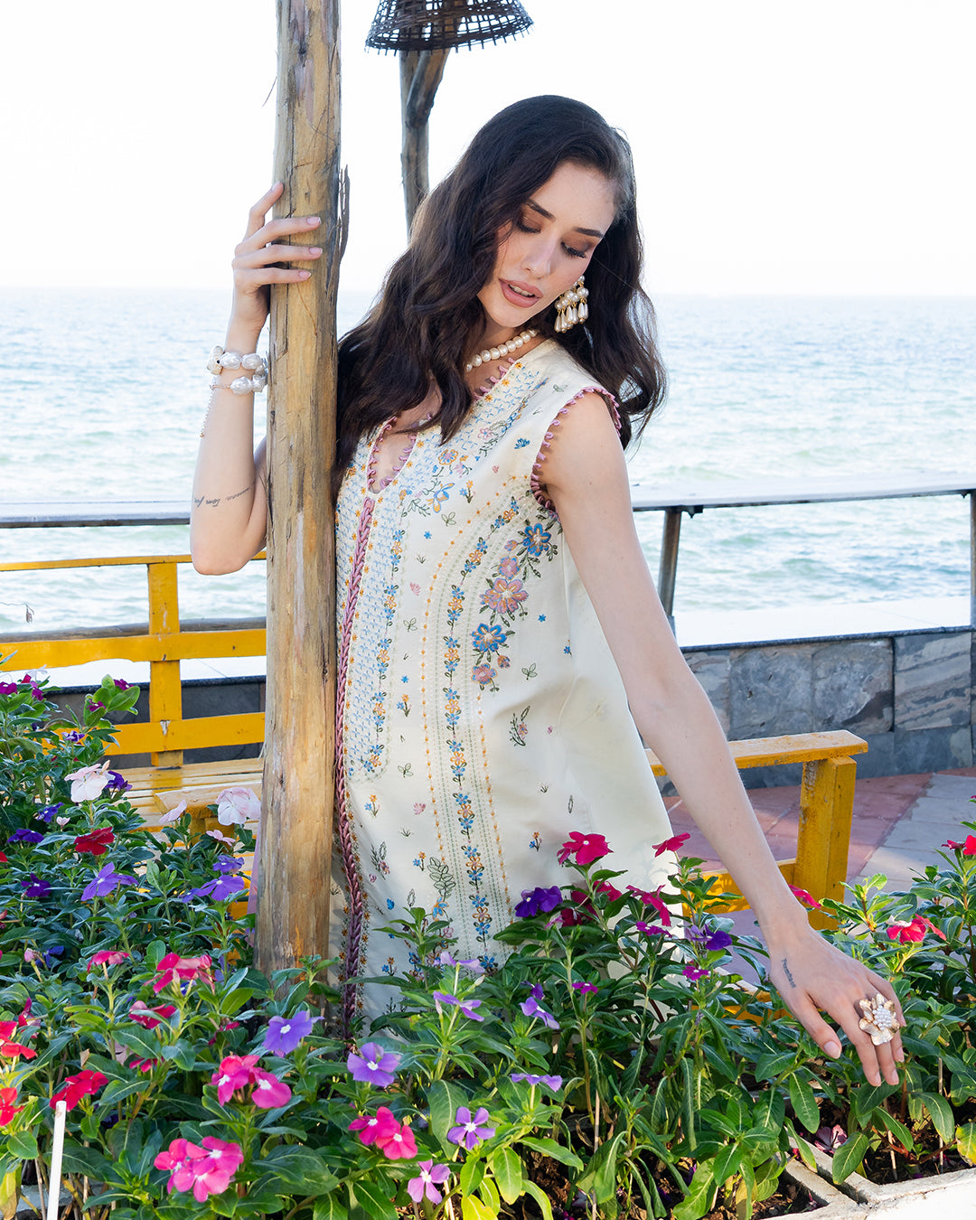3Pc Lawn Embroidered Suit