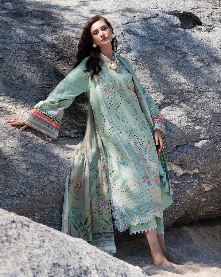3Pc Lawn Embroidered Suit