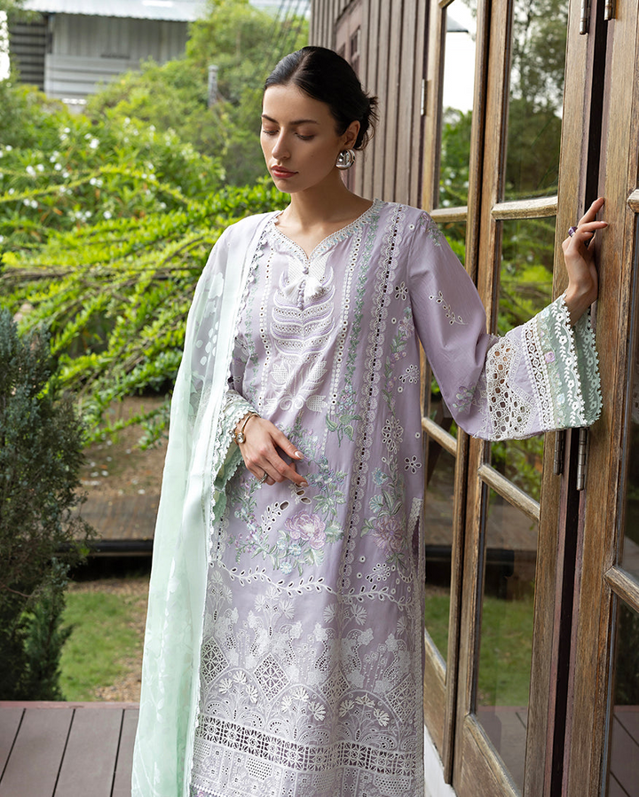 MON TRESOR LUXE LAWN