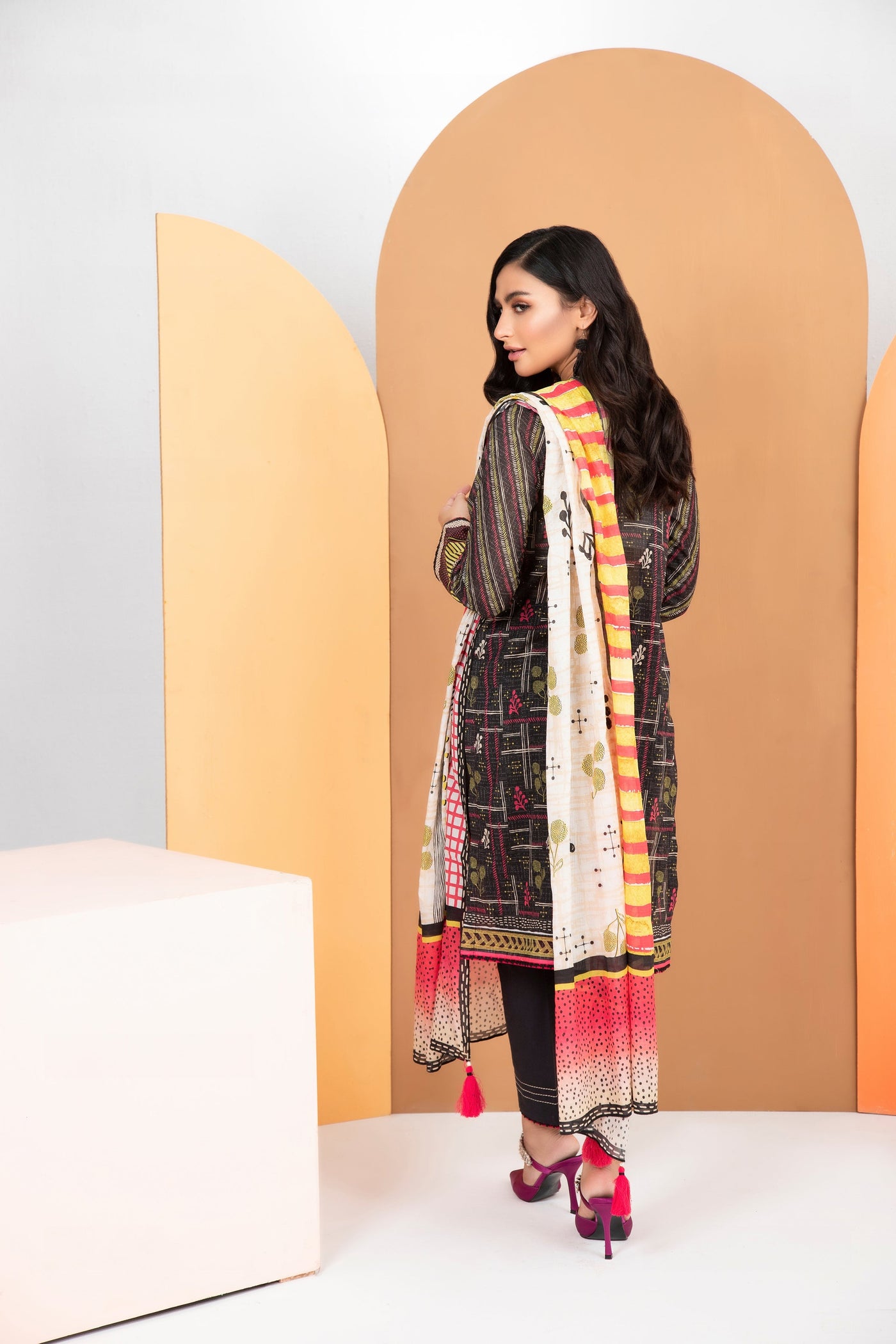 LAKHANY Unstitched Printed Lawn-KPL-2020-A