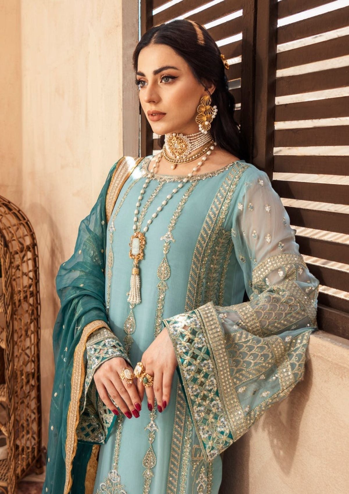 Mashq-Zainab Formal Collection