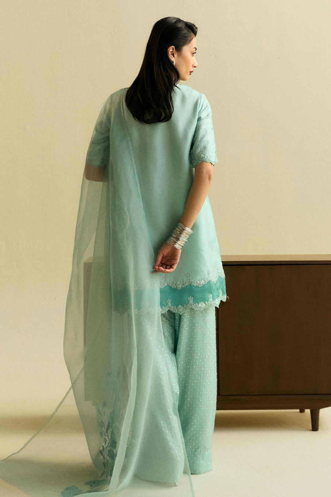 ZARA SHAHJAHAN ( Pret )