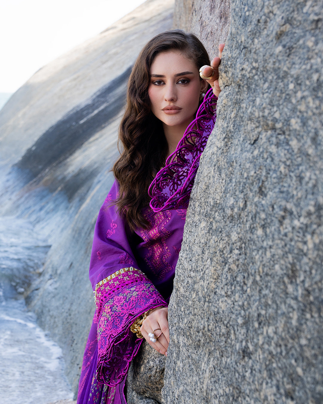 3Pc Lawn Embroidered Suit