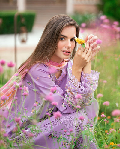 Summer Reverie Luxury Lawn