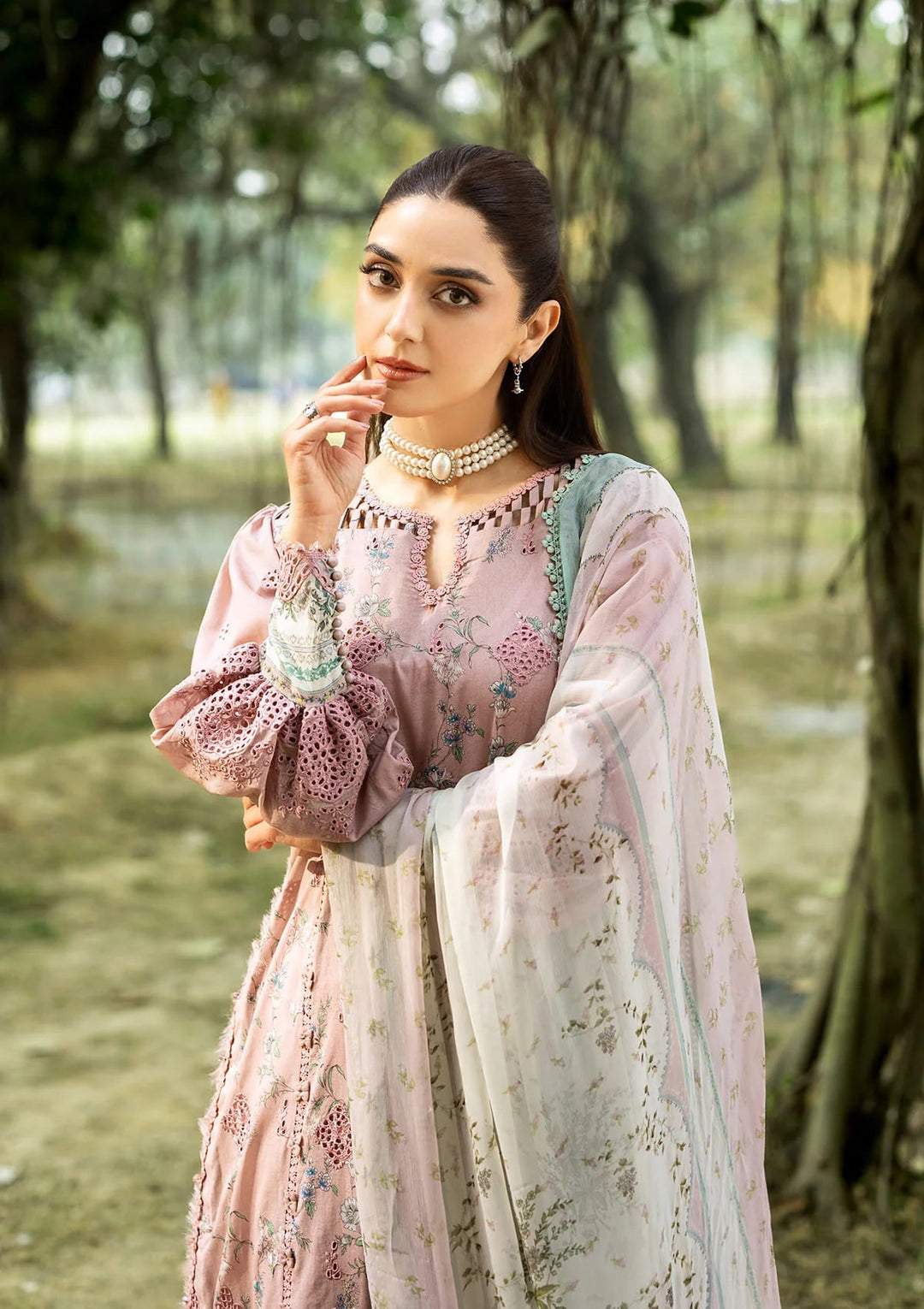 CHIKANKARI PRINTS WITH CHIFFON DUPATTA