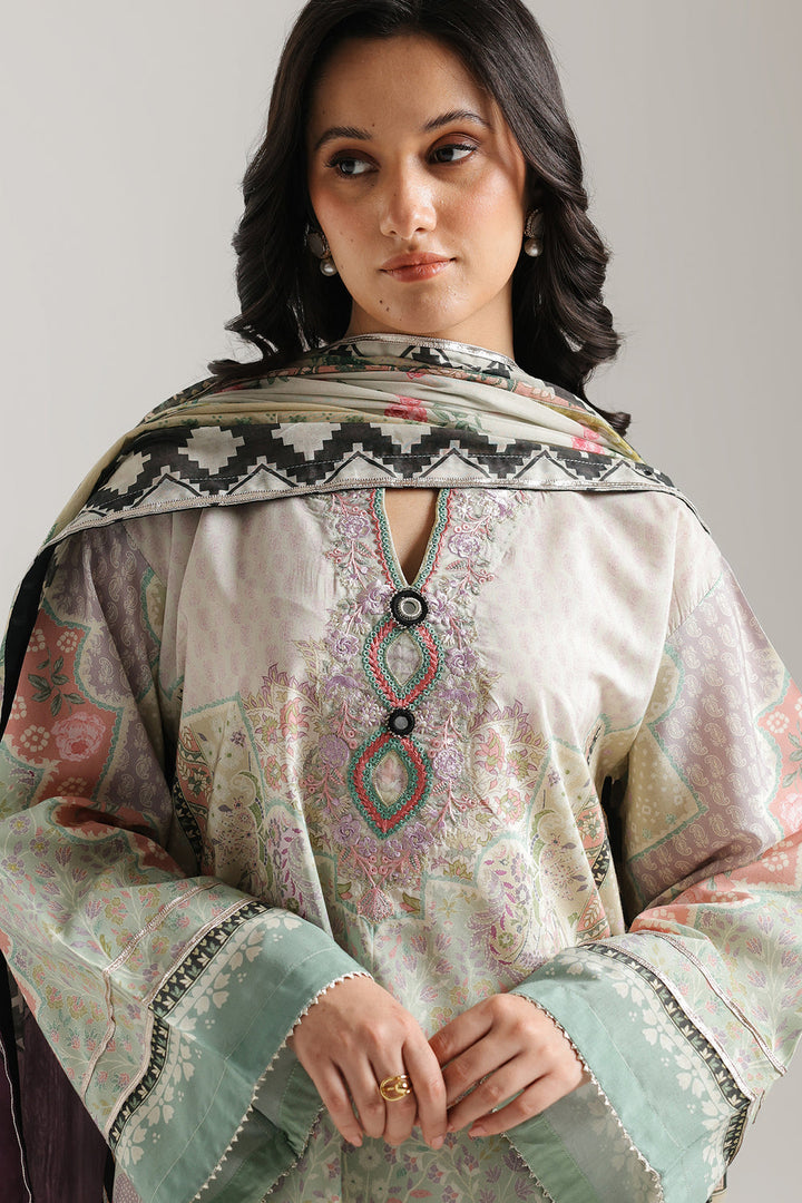 EMBROIDERED SUIT