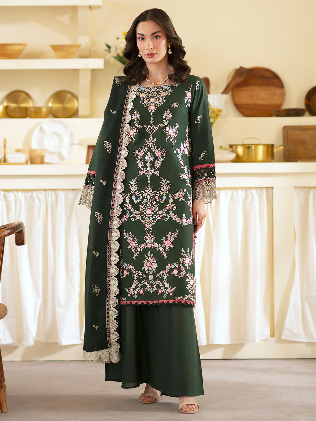 Ember 3 PC Lawn &