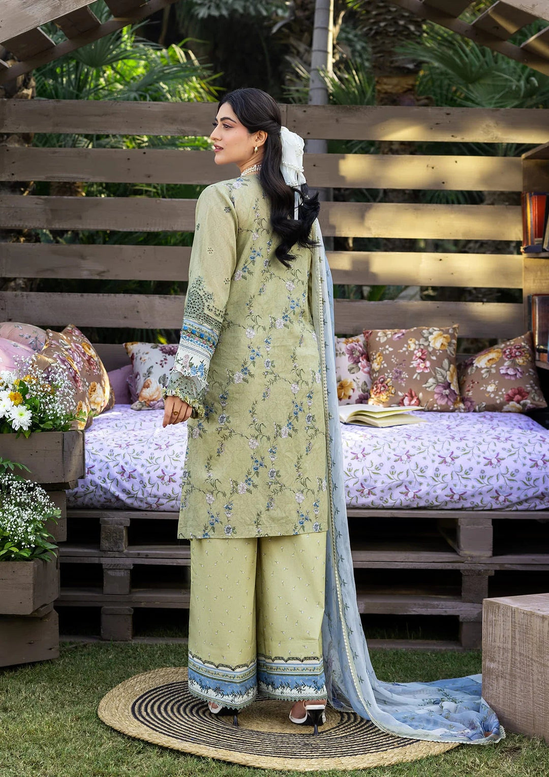 CHIKANKARI PRINTS WITH CHIFFON DUPATTA