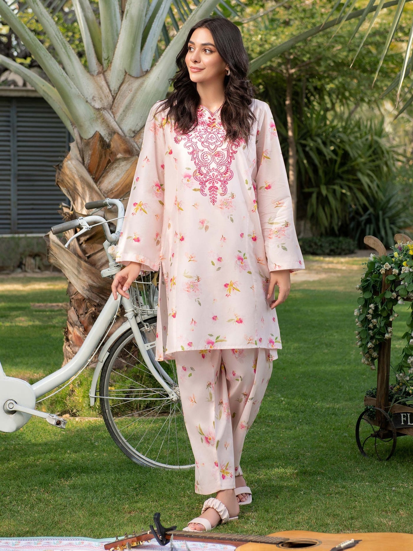 LIMELIGHT UNSTITCHED EMBROIDERED SUIT