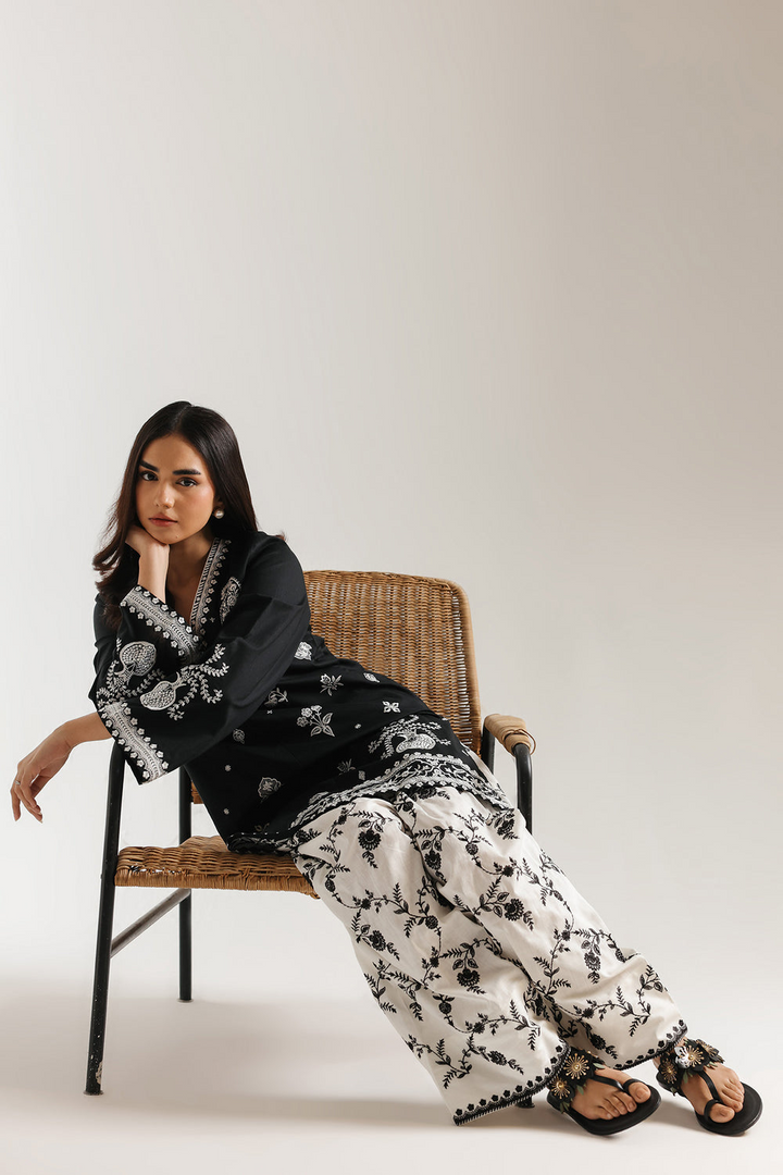 EMBROIDERED SUIT