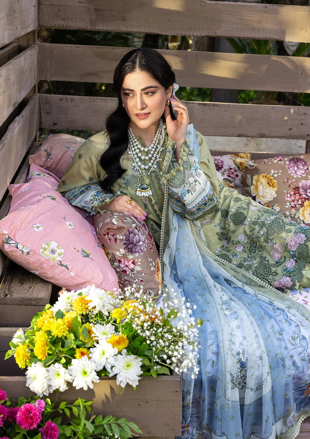 CHIKANKARI PRINTS WITH CHIFFON DUPATTA