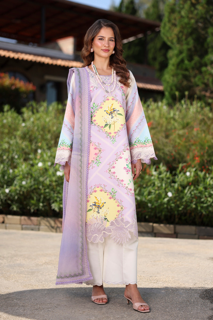 Lifestyle Summer Lawn