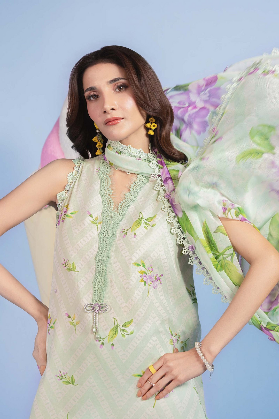 3 Pc Unstitched Embroidered Lawn Suit