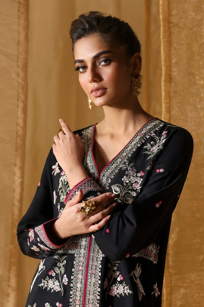 EMBROIDERED SUIT