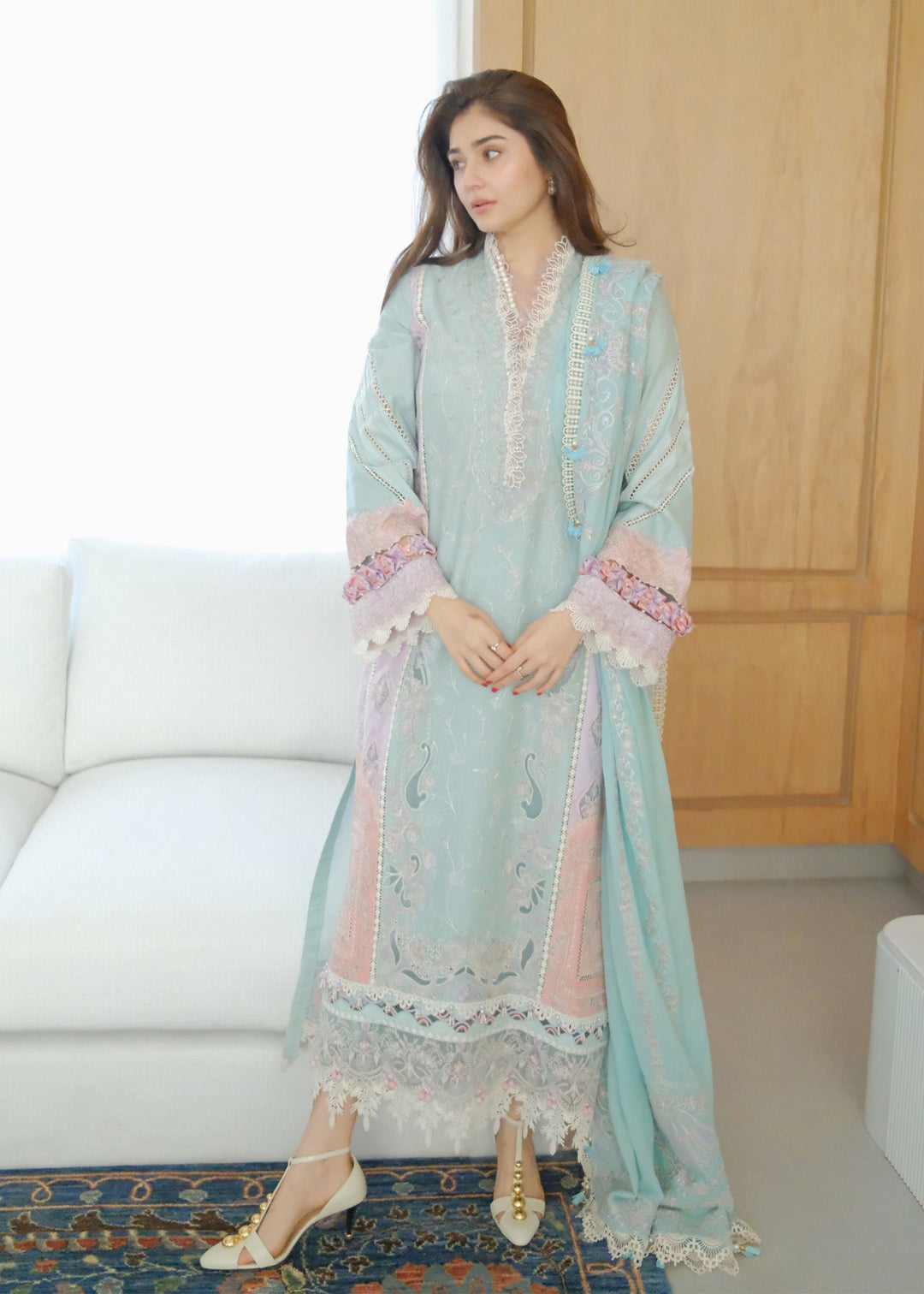 ariya luxury lawn
