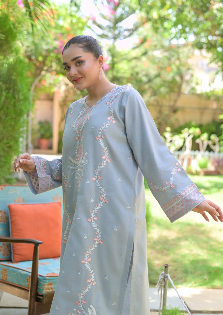 Aina EMBROIDERED LAWN CO-ORD SET EDIT