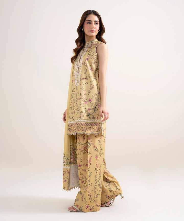 3 Piece - Embroidered Lawn Suit