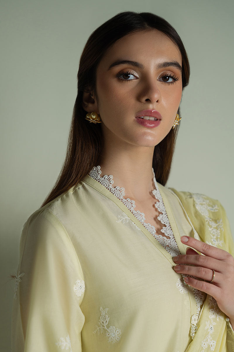 3PC EMBROIDERED LAWN SUIT