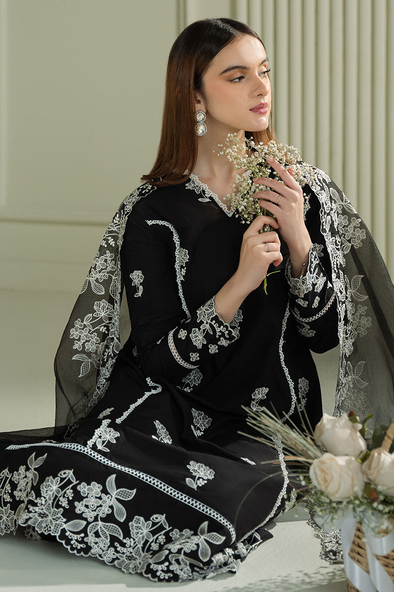 3PC EMBROIDERED LAWN SUIT
