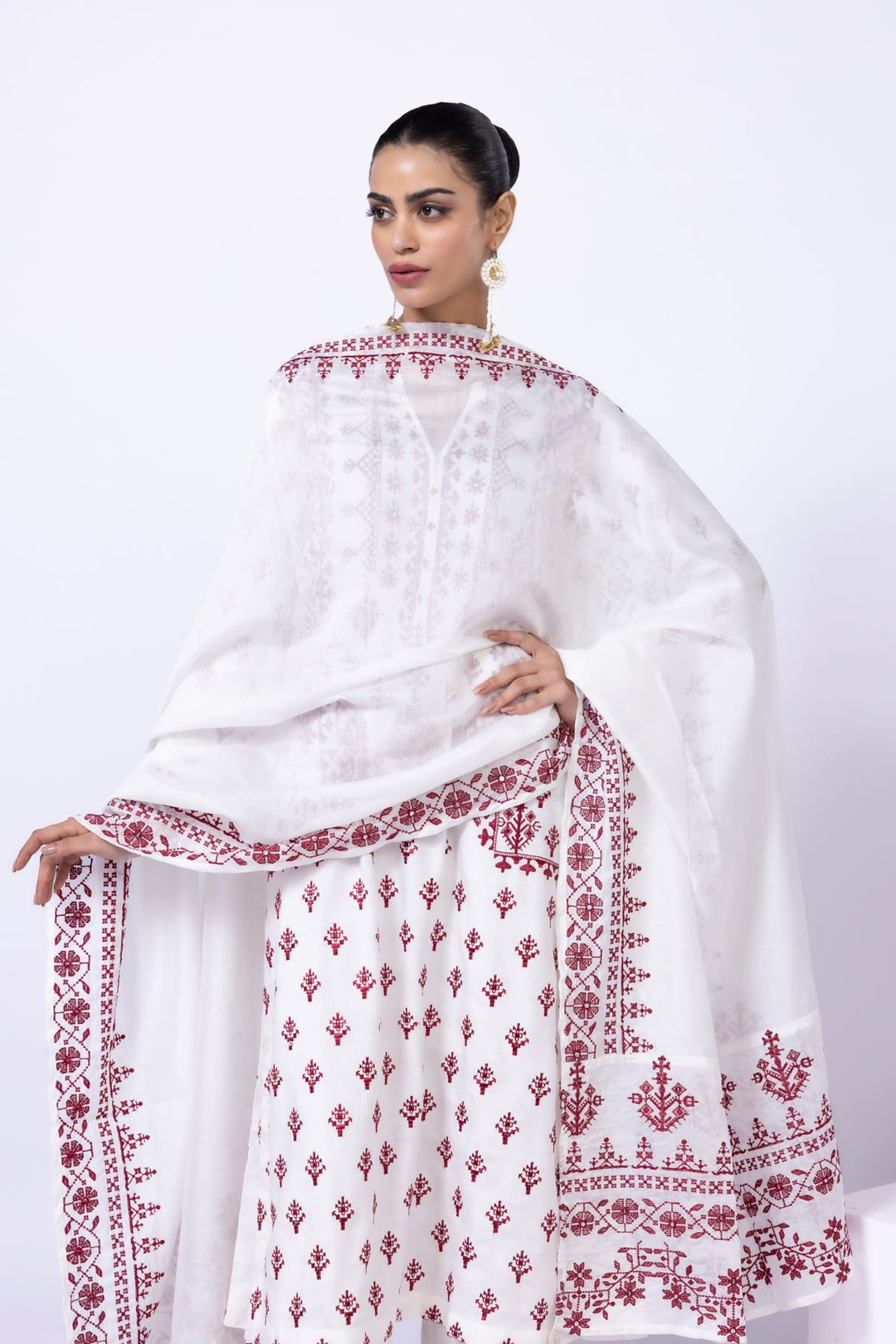 Embroidered Raw Silk Kurta With Cotton Net Dupatta