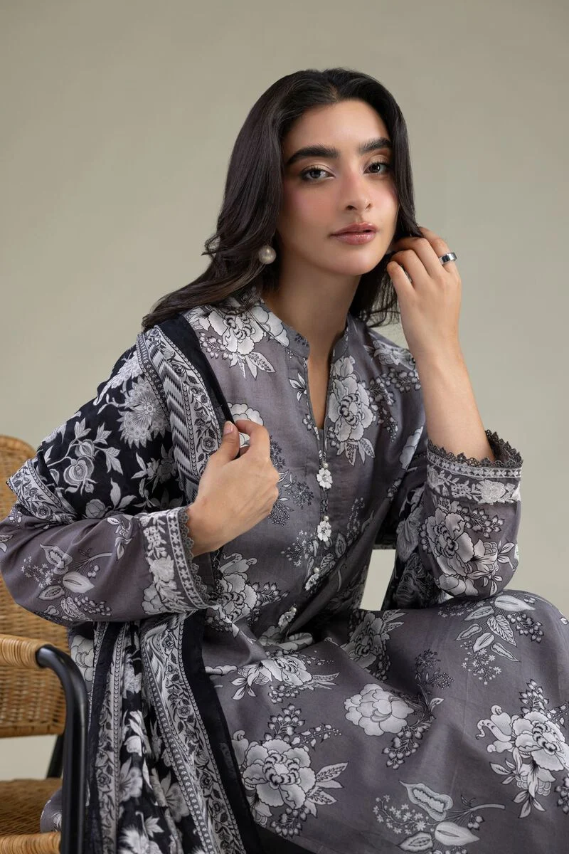 Embroidered | Cambric Cambric 3-Piece Tailored