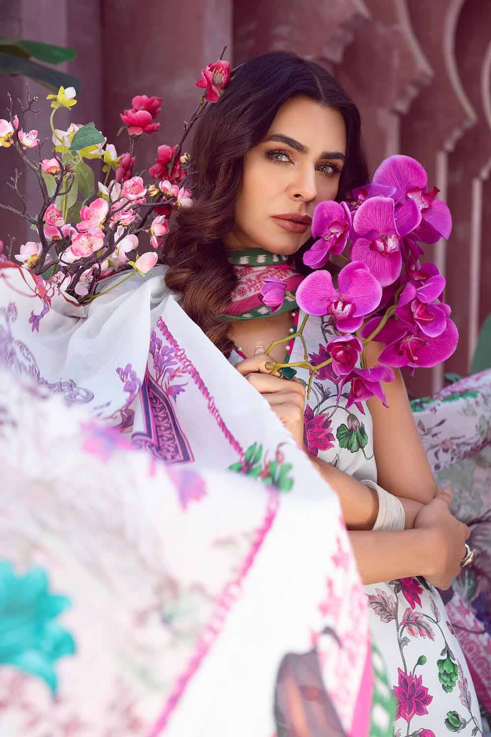 3 Piece Lawn Digital Printed Suit