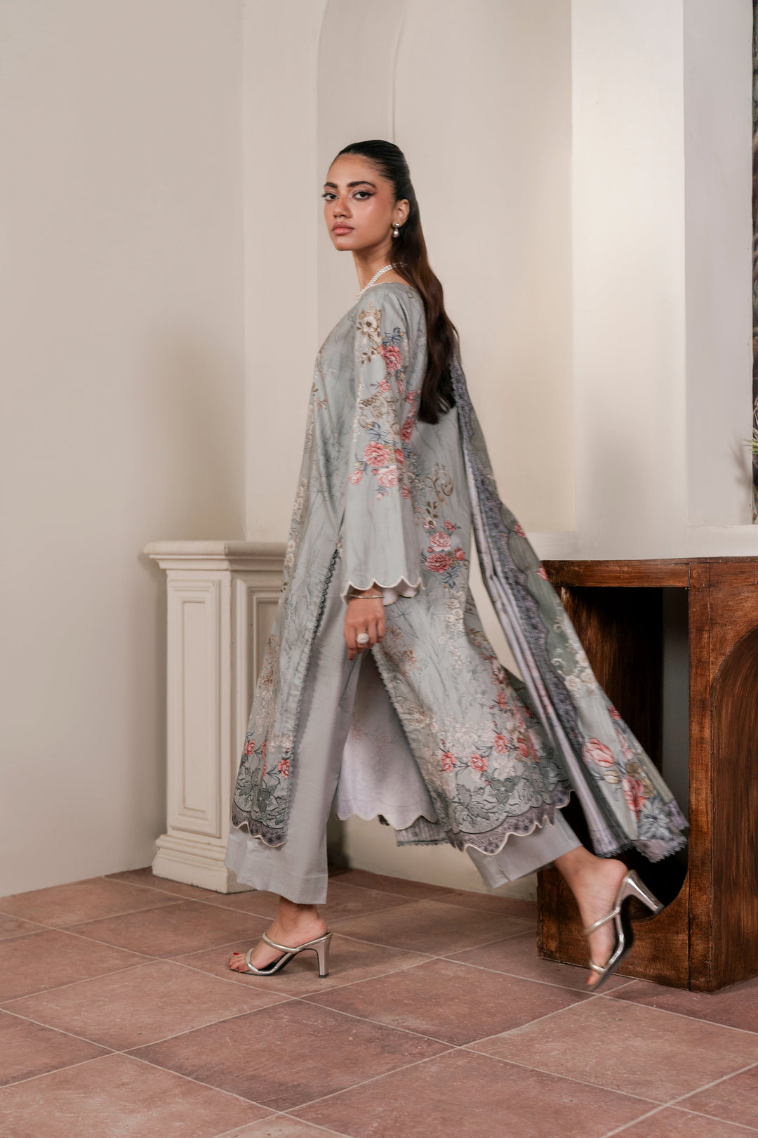 Resham Unstitched Cambric 3 Pcs Printed Suit