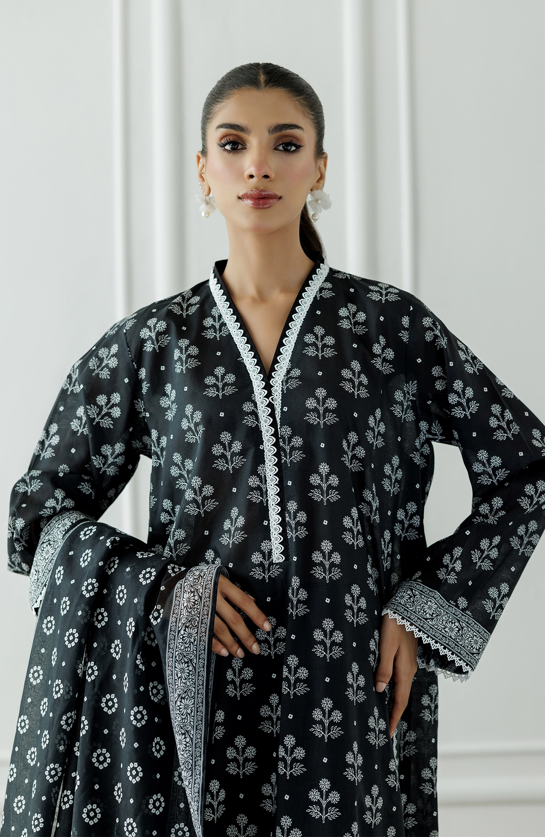 Unstitched 3 Piece Printed Lawn